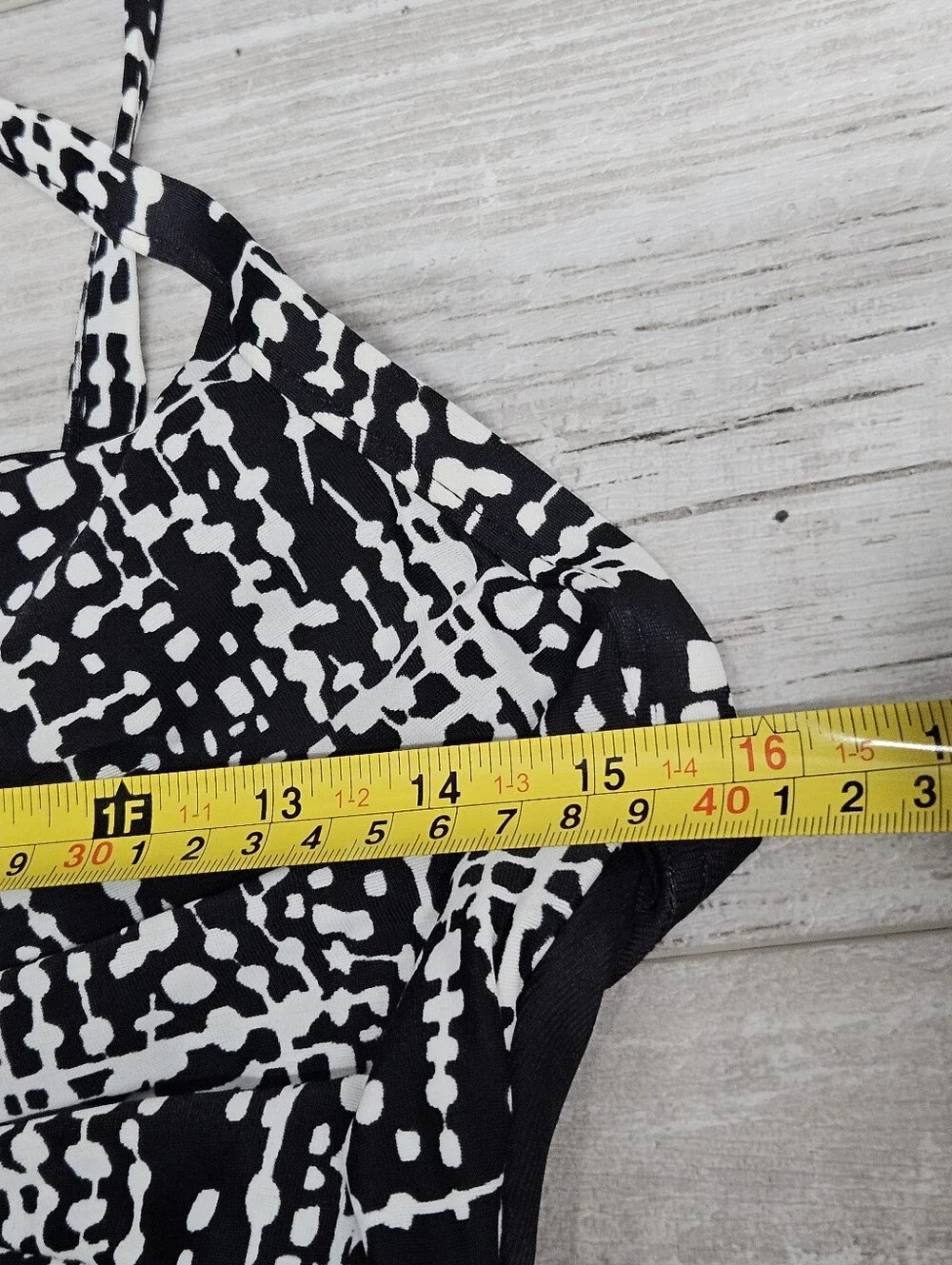 Miraclesuit Roswell Crosstown Traffic Underwire One Piece Swimsuit Size 14
